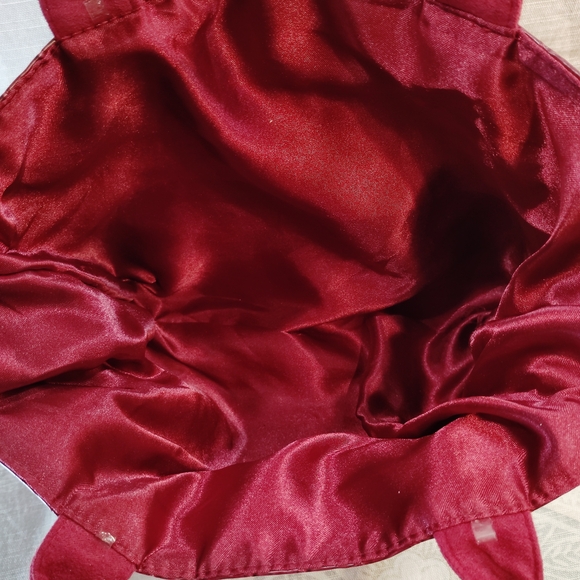 Chic Red Tote Bag for Women - Picture 4 of 4